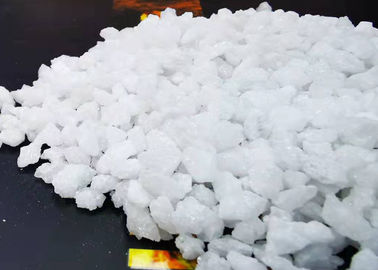 Хигх-денситы Уньшапед тугоплавкая белая ссадина алюминиевой окиси 1-3ММ 3-5ММ устойчивая